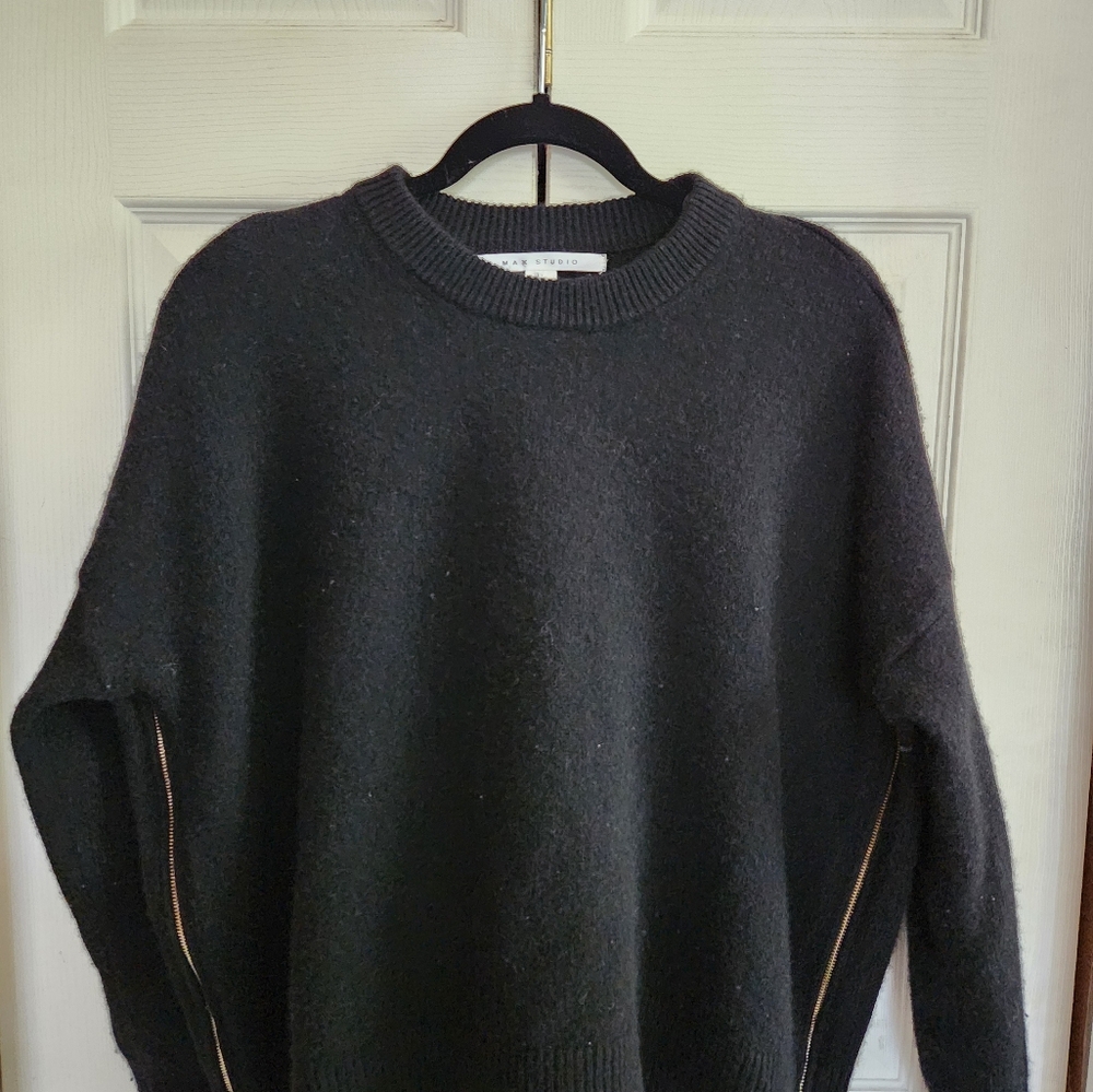 Max Studio Black and Gold Crew Neck Sweater - Picture 4 of 8